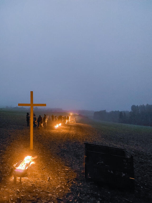 Mit Mahnfeuern gegen die Trasse 