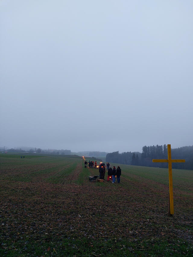 Mit Mahnfeuern gegen die Trasse 